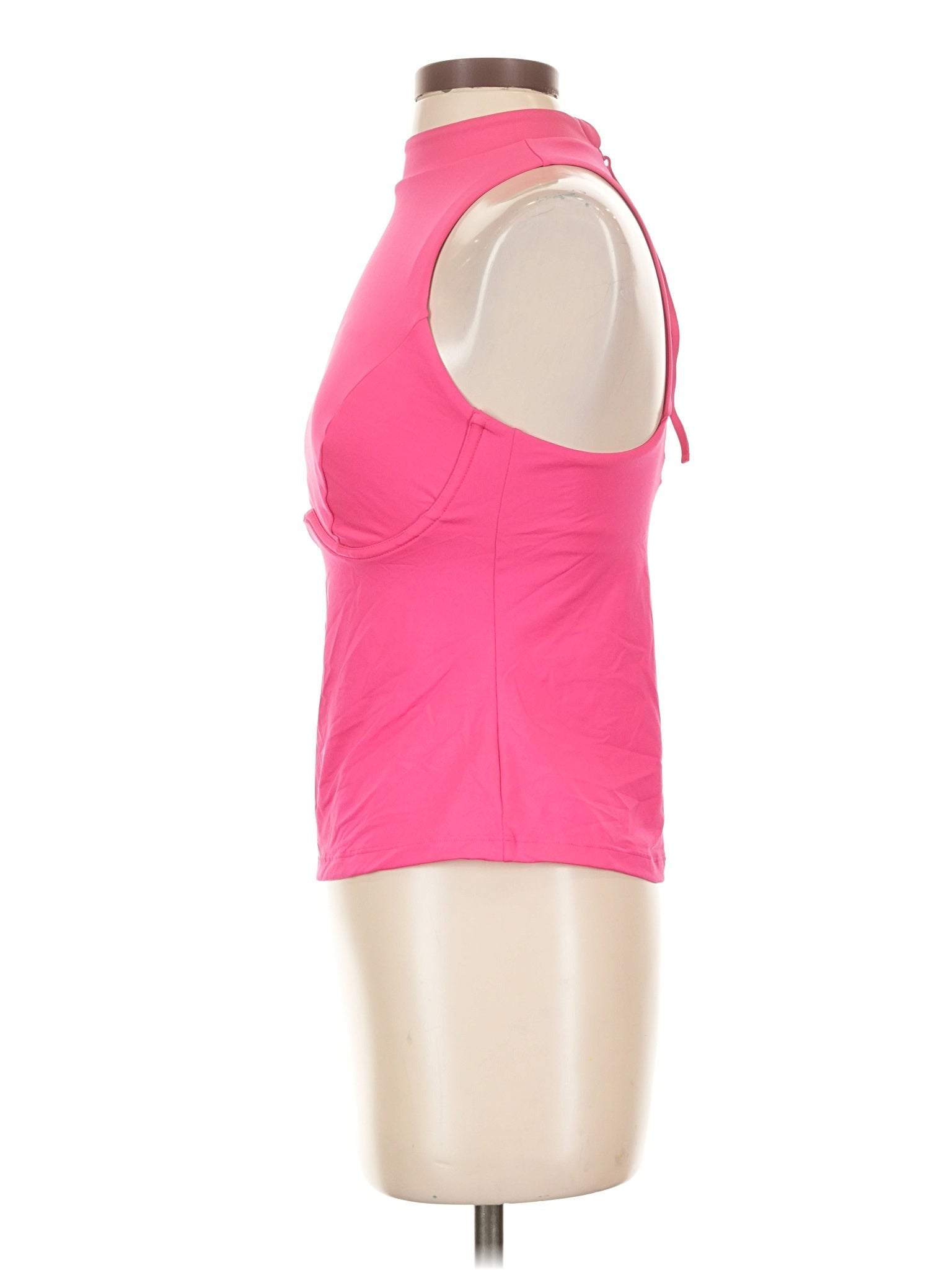 4 size - 32D/DD