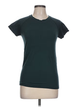 1 size - Lg (Estimated)
