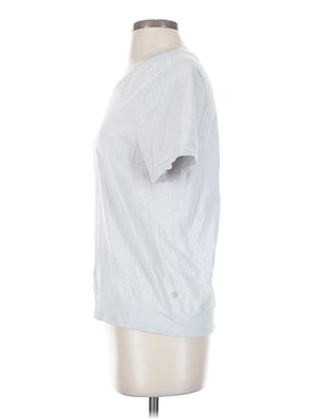 4 size - 2(Estimated)
