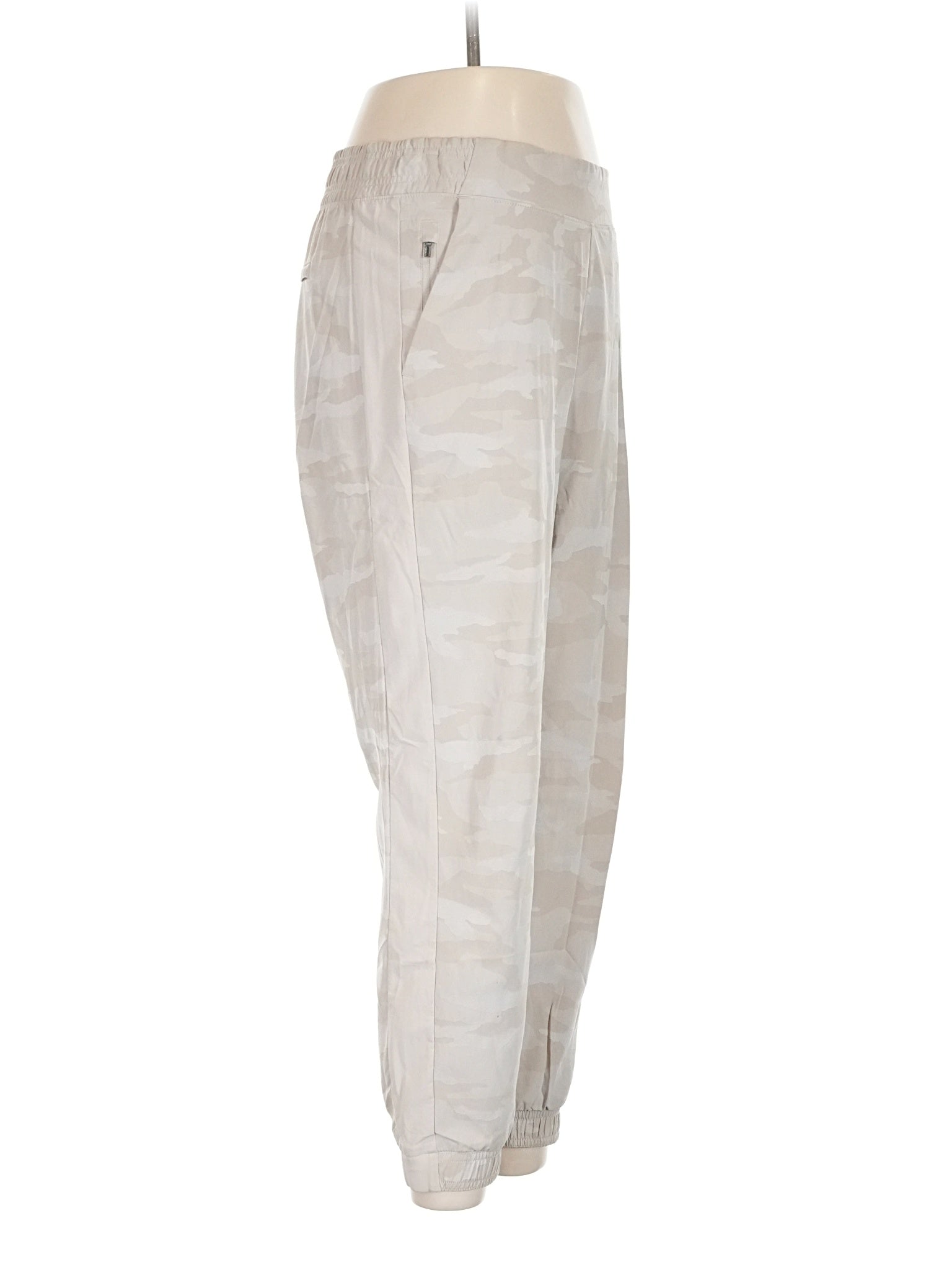 3 size - 6 P