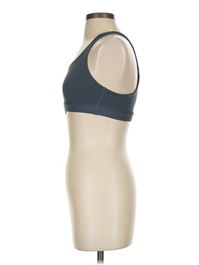 4 size - 4 (Estimated)