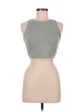 1 size - Med (Estimated)