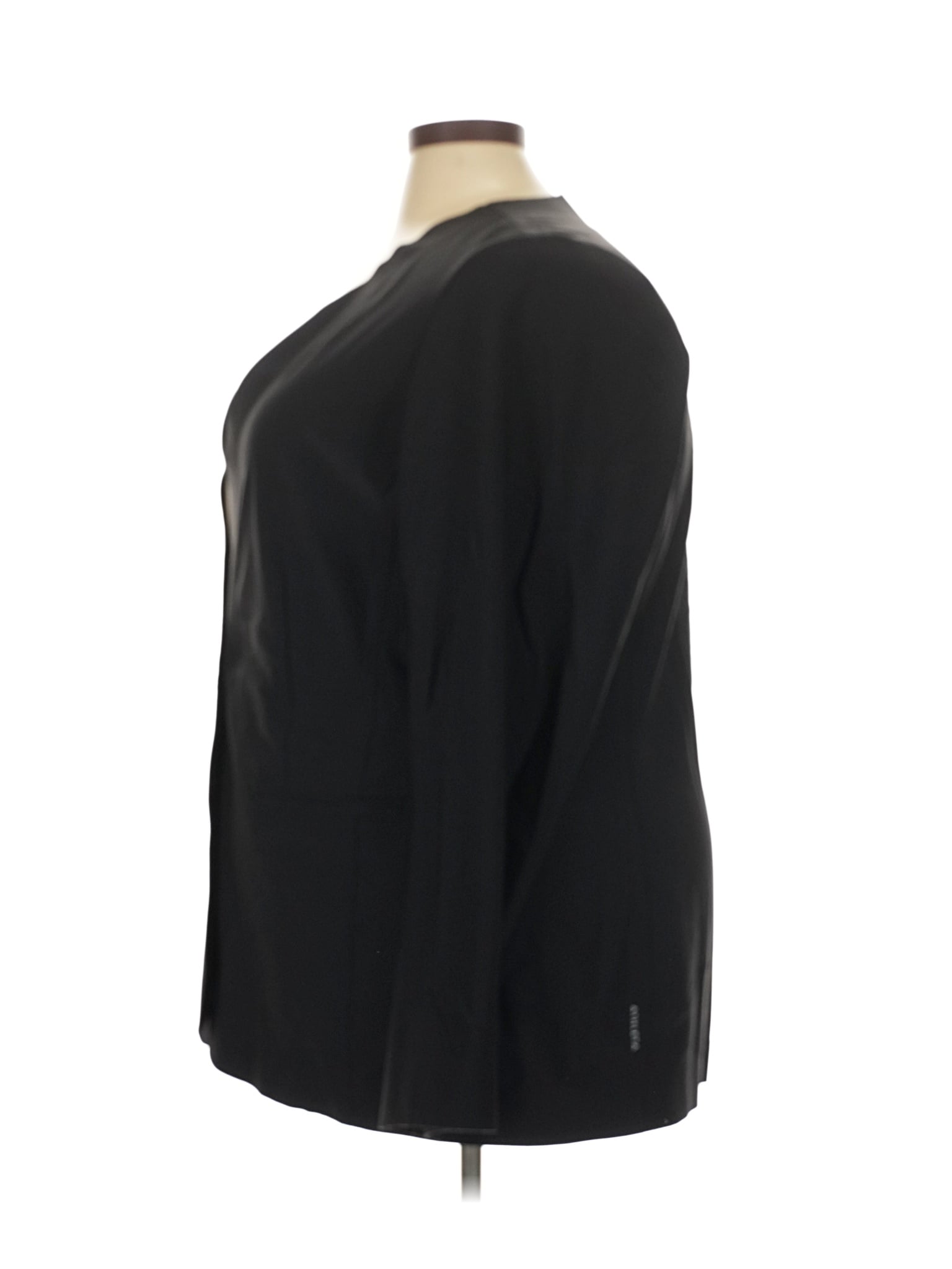 4 size - 22 W