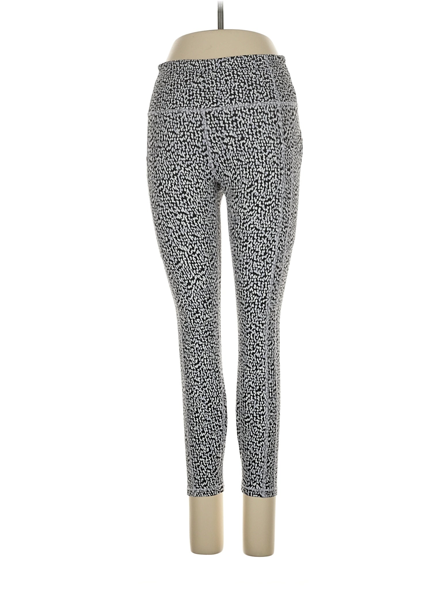 1 size - 4 (Estimated)
