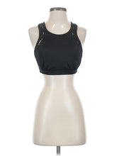 1 size - Sm - Med (34B)