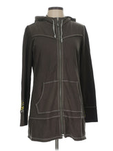 1 size - Lg (Estimated)