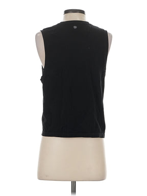 2 size - M (Estimated)