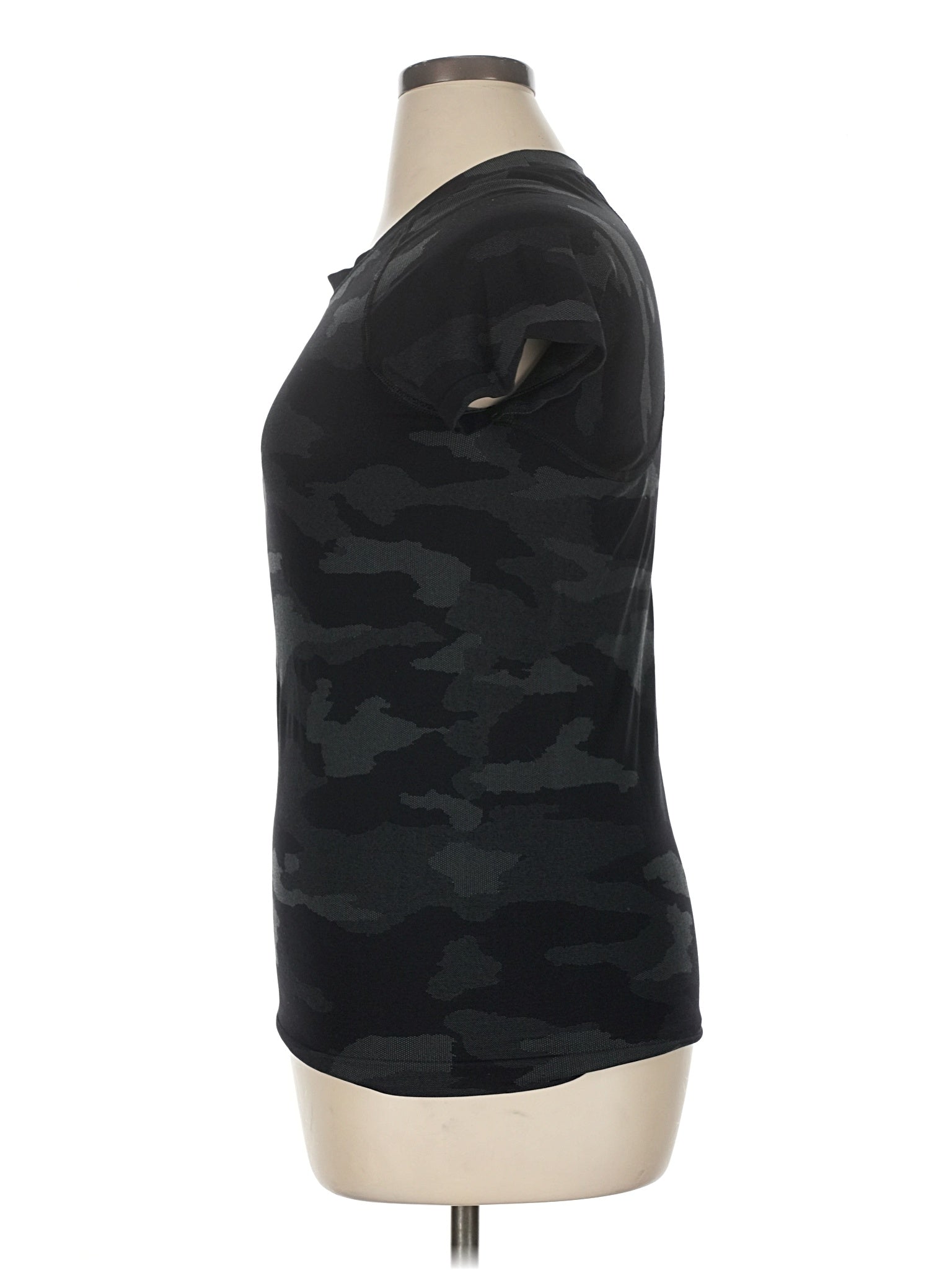 4 size - XL (Estimated)